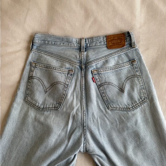Levi’s Ribcage Straight - Picture 4 of 5